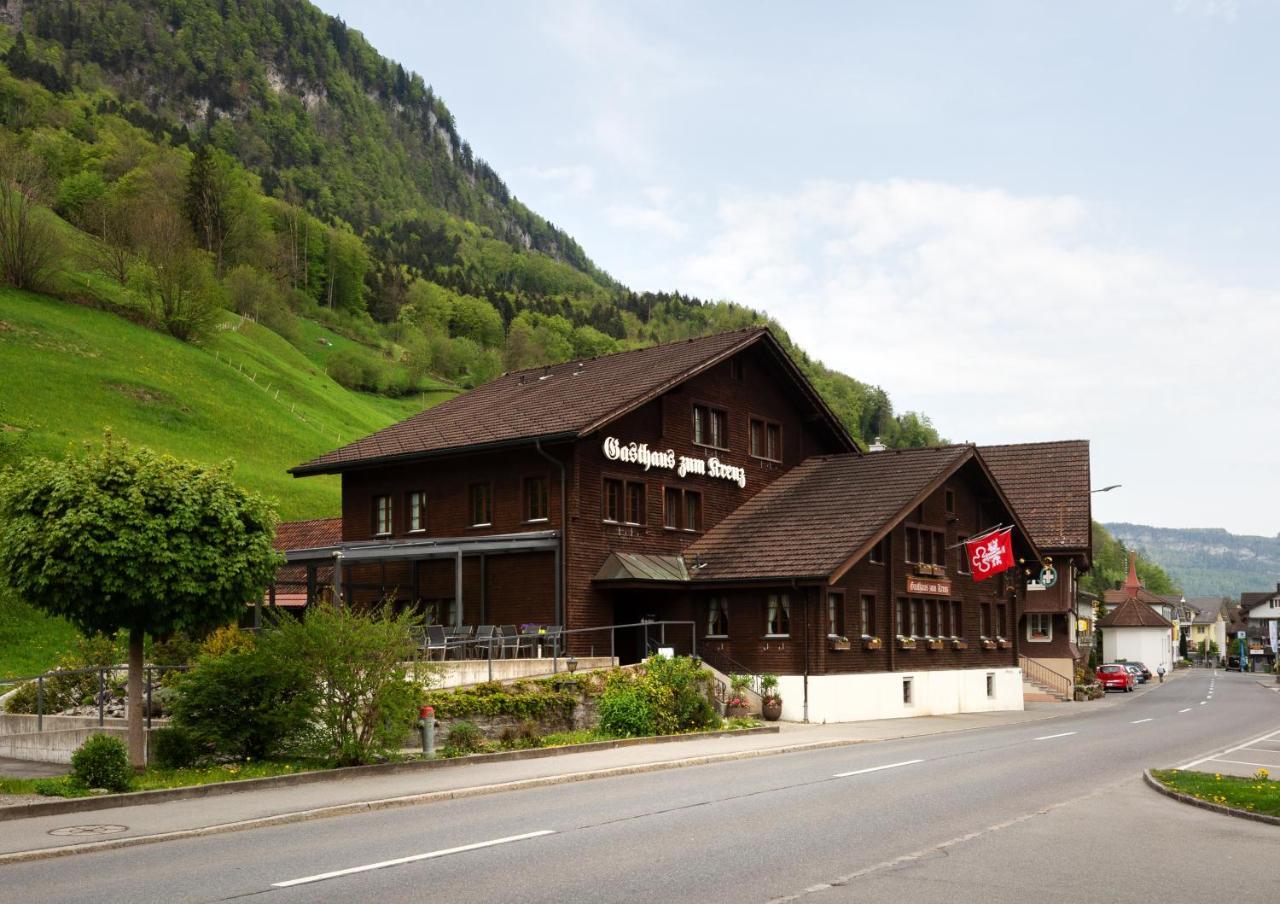 Gasthaus Zum Kreuz Hotel Dallenwil Екстериор снимка